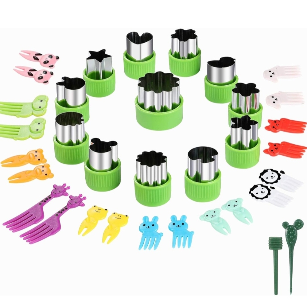 Green and Silver Cookie Cutter Set with Animal Forks